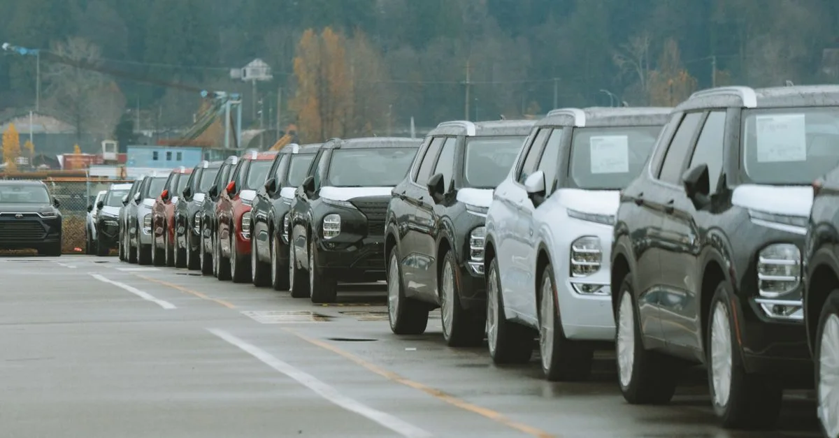 découvrez notre sélection de véhicules adaptés à tous vos besoins, alliant performance, sécurité et confort pour tous les conducteurs.