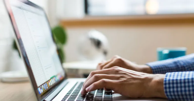 découvrez comment améliorer votre productivité numérique grâce à des outils et méthodes innovants pour optimiser votre travail et gérer efficacement votre temps.
