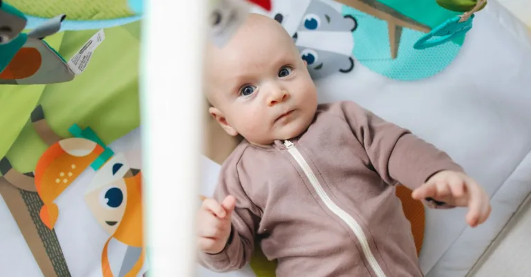 découvrez tout ce qu'il faut savoir sur les bébés : conseils, soins, développement et bien-être pour accompagner votre enfant dès ses premiers jours.
